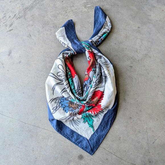 Cabi Carol Anderson Blue Red Floral Oversized Square Scarf - Picture 1 of 6